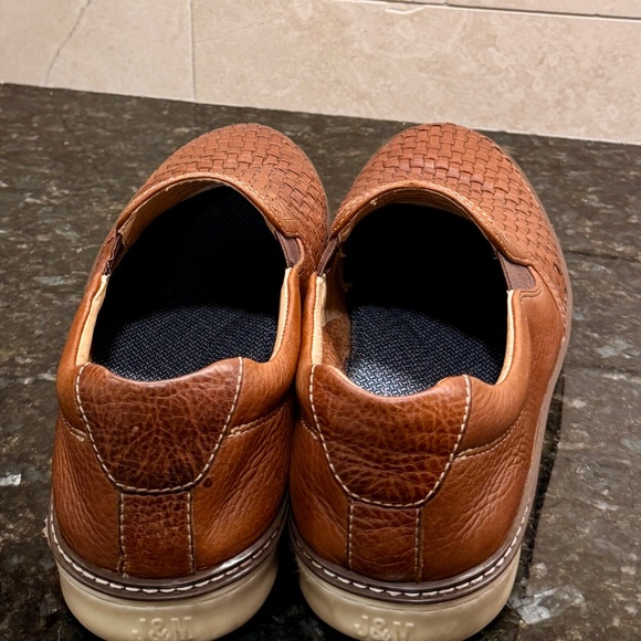 Johnston & Murphy Men\'s McGuffey Woven Leather Slip-On Sneakers – Tan main image 6